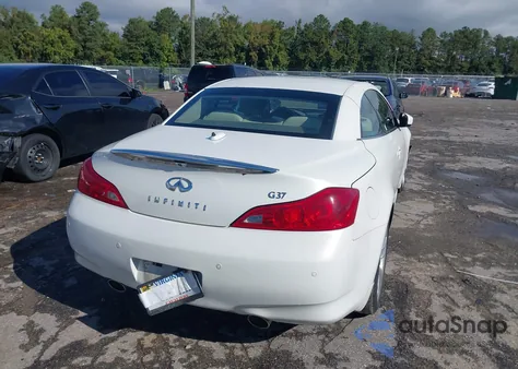 2010 Infiniti G37 z USA, uszkodzony, nr VIN JN1CV6FE2AM353874